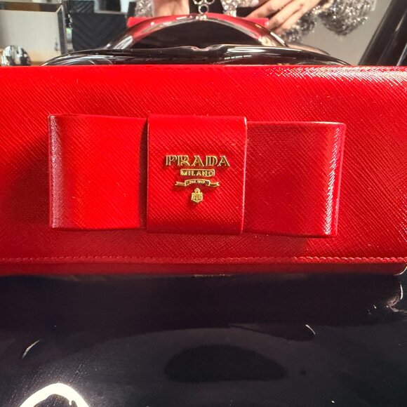 Prada Patent Leather Bow Wallet (Rare) - Picture 7 of 10